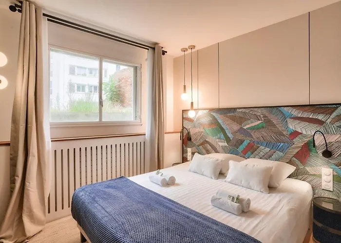 Beautiful 3 Bedrooms Near Eiffel Tower דירה