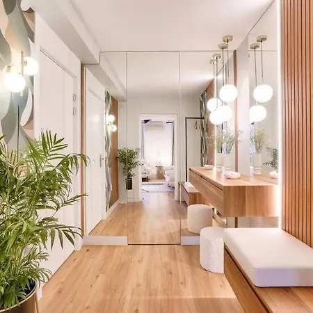Daire Beautiful 3 Bedrooms Near Eiffel Tower *