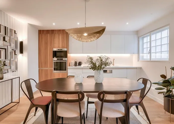 Beautiful 3 Bedrooms Near Eiffel Tower *